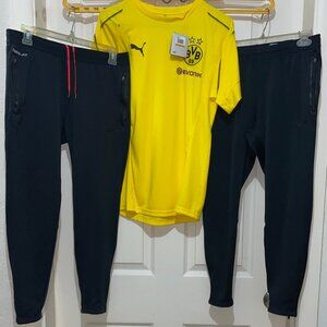 Sportswear Bundle – Puma Borussia Dortmund Shirt (NWT) + (2)Nike Strike X Elite